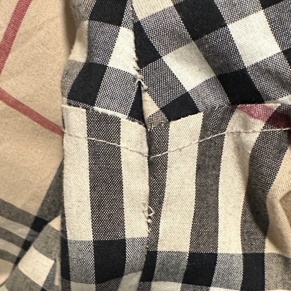 Vintage Reversible Burberrys Men's Tan Lightweight Jacket. - Picture 10 of 10